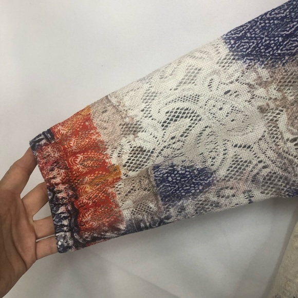 Chico’s Top Drawstring Cutout Sleeves Muted Colors Boho Peasant - Picture 5 of 11